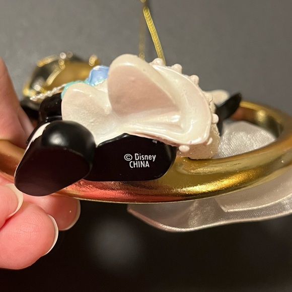 Mickey and Minnie Bride and Groom ornament. - Picture 2 of 12